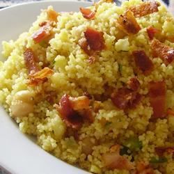 Salad couscous uncried với thịt xông khói