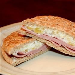 Ham Dứa Sandwiches