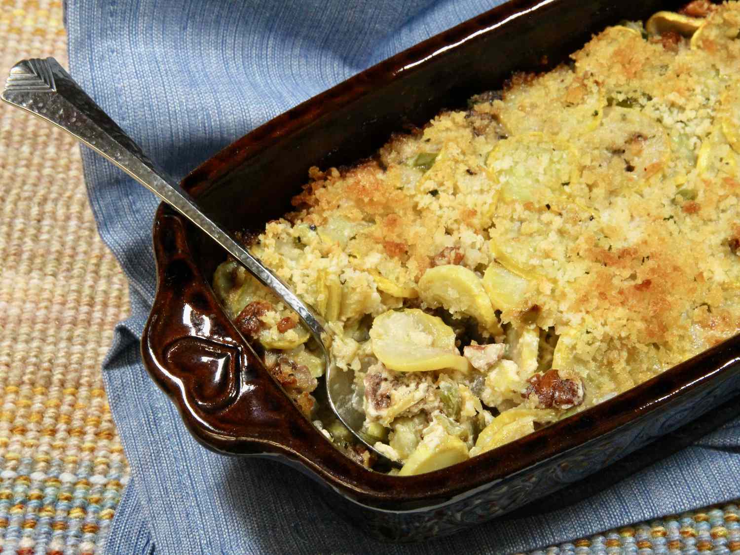 Squash Squash Casserole với các loại hạt