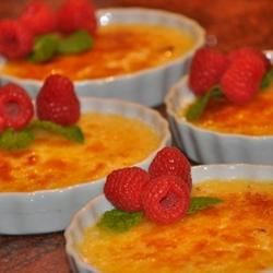 Sô cô la trắng macadamia creme brulee