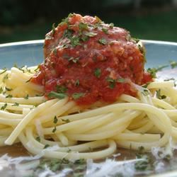 Spaghetti với nước sốt marinara