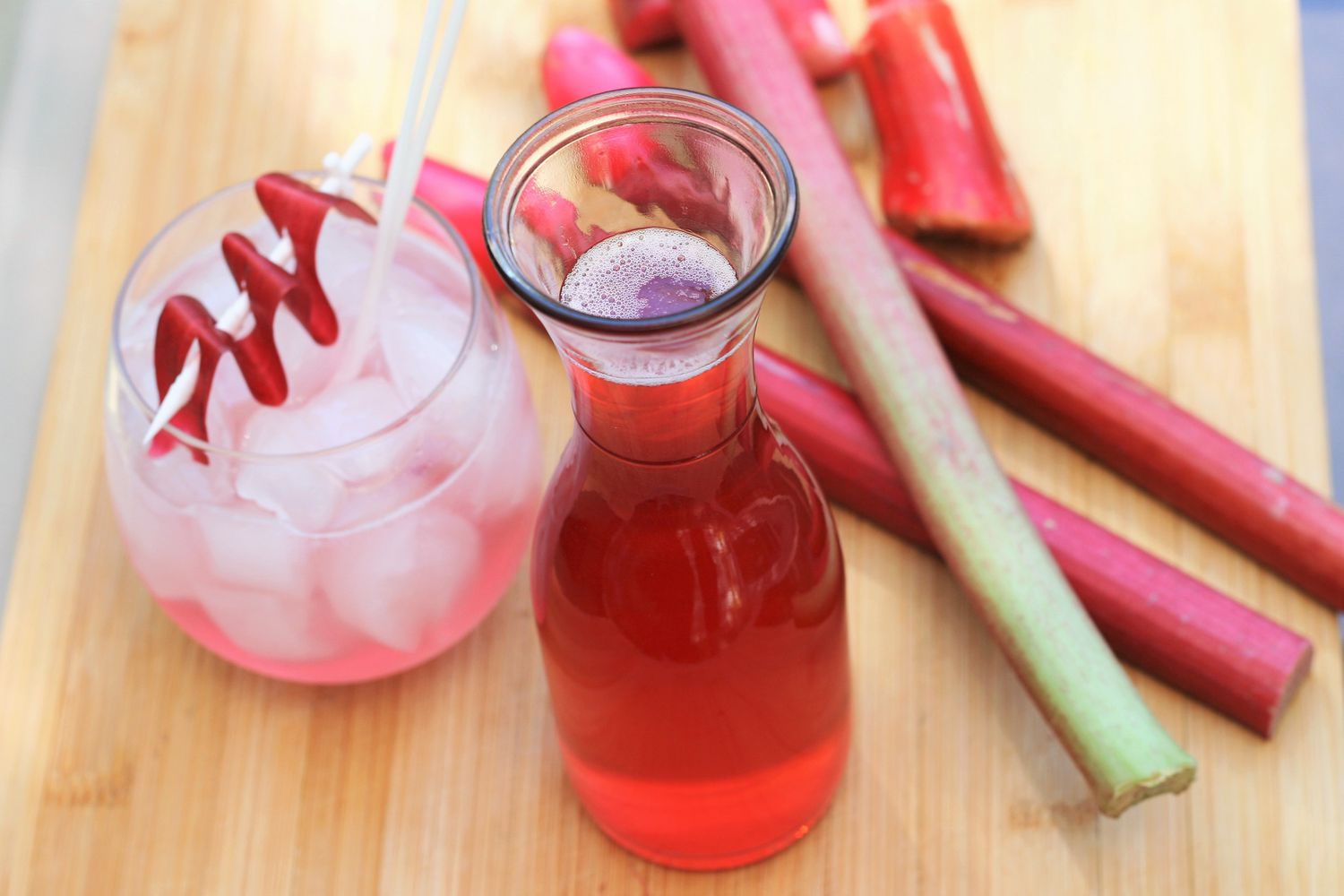 Rhubarb đơn giản xi -rô