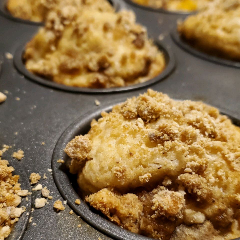 Peach Cobbler Buffins