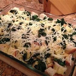 Making-Ehead Spinach và Mozzarella Breakfast Strata