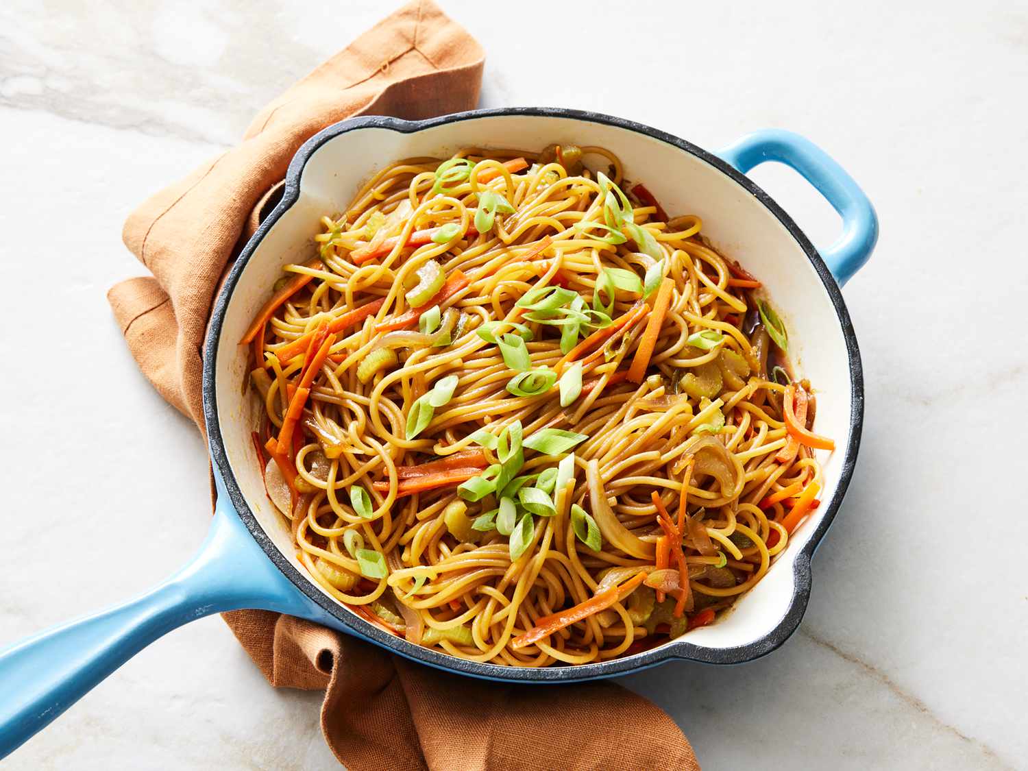 LO Mein Noodles