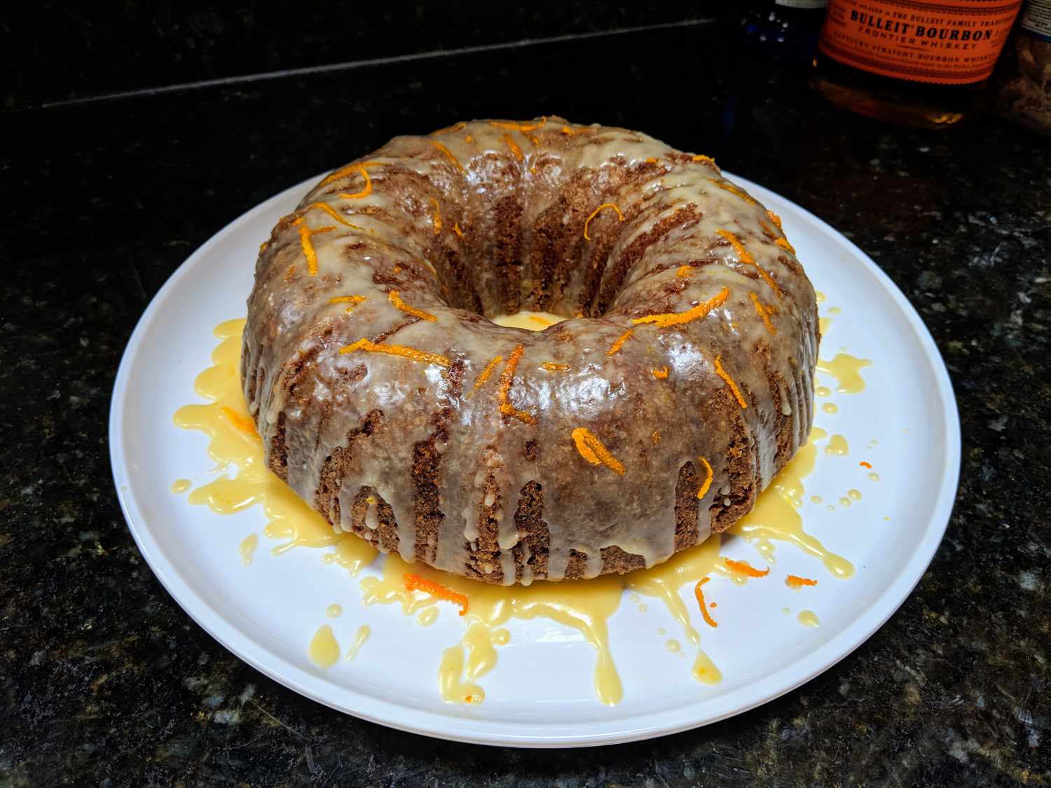 Bánh cà rốt bundt với men cam bourbon