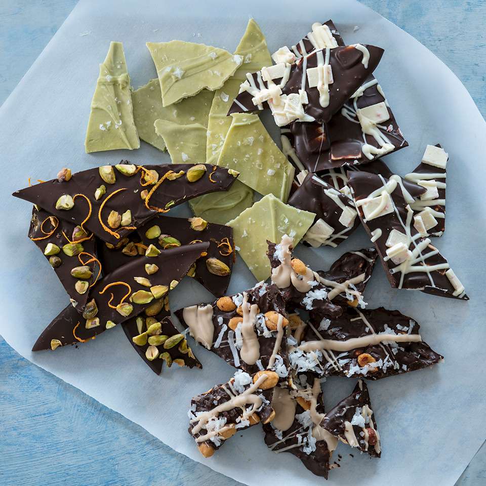 Ghirardelli Holiday Bark 4 cách: Vỏ cây bạc hà