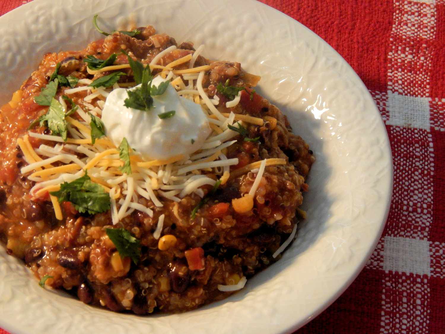 Ground Thổ Nhĩ Kỳ enchilada hầm với quinoa