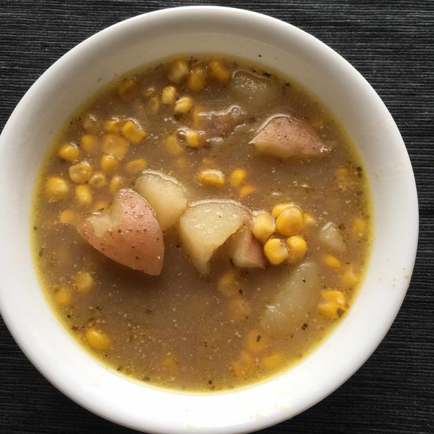 Khoai tây và ngô chowder (bữa ăn trong tủ đông)