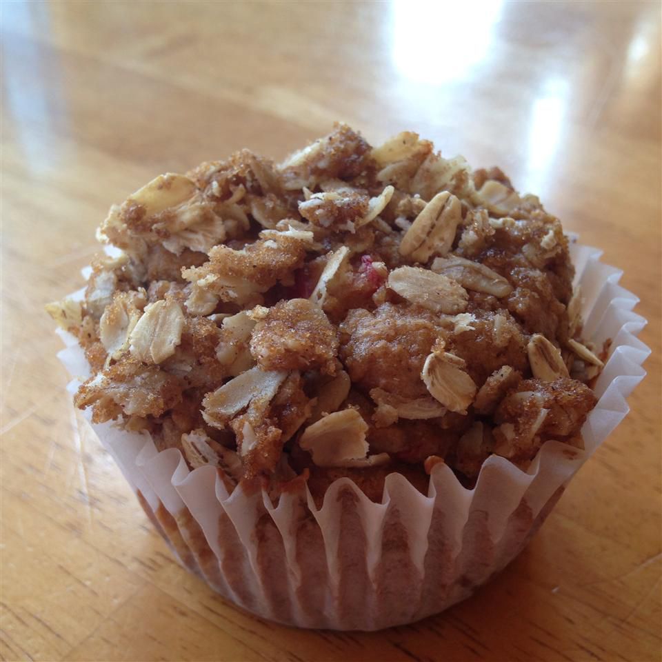 Rhubarb Crisp Buffins