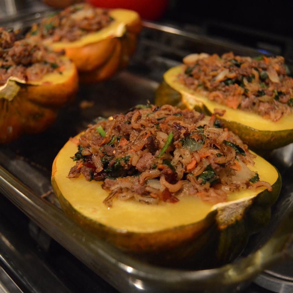 Thịt nai và gạo hoang dã acorn squash