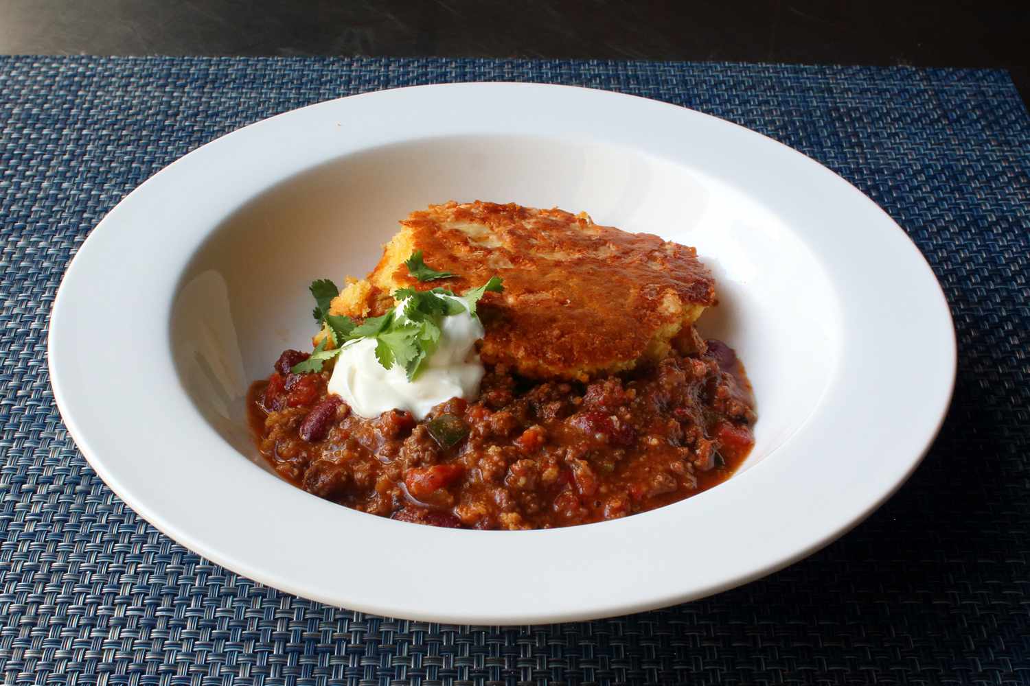 Firehouse Chili và Cornbread soong