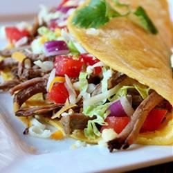 Tacos thịt bò ớt xanh