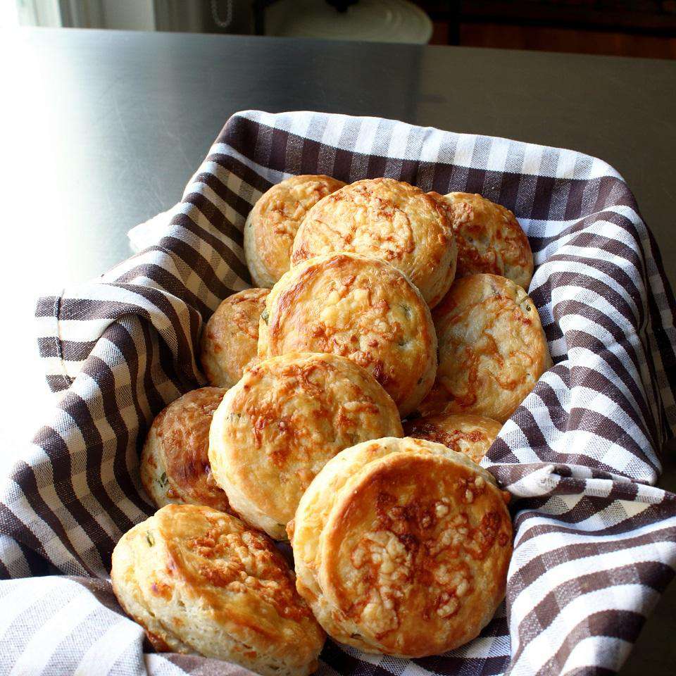 Bánh quy hành lá cheddar irish