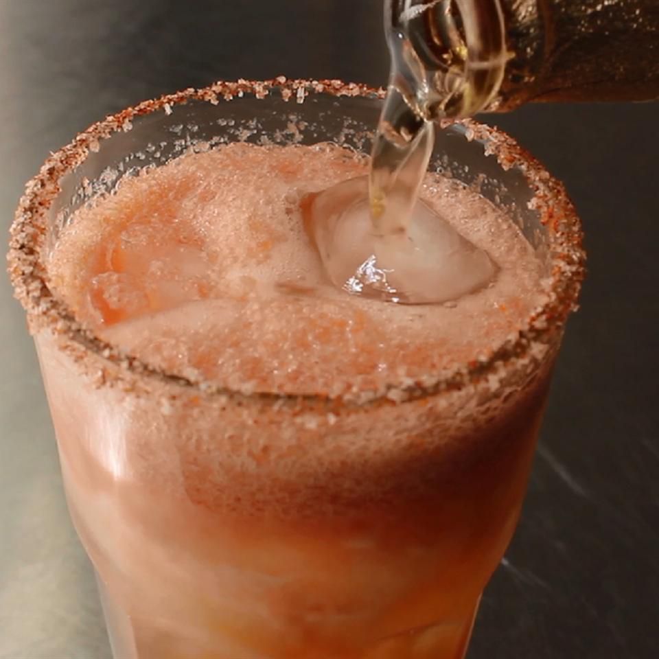 Đầu bếp Johns "Hoàng hôn" Michelada