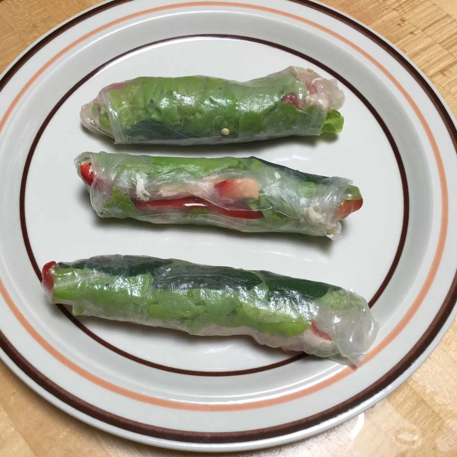 Gà Caesar Spring Rolls