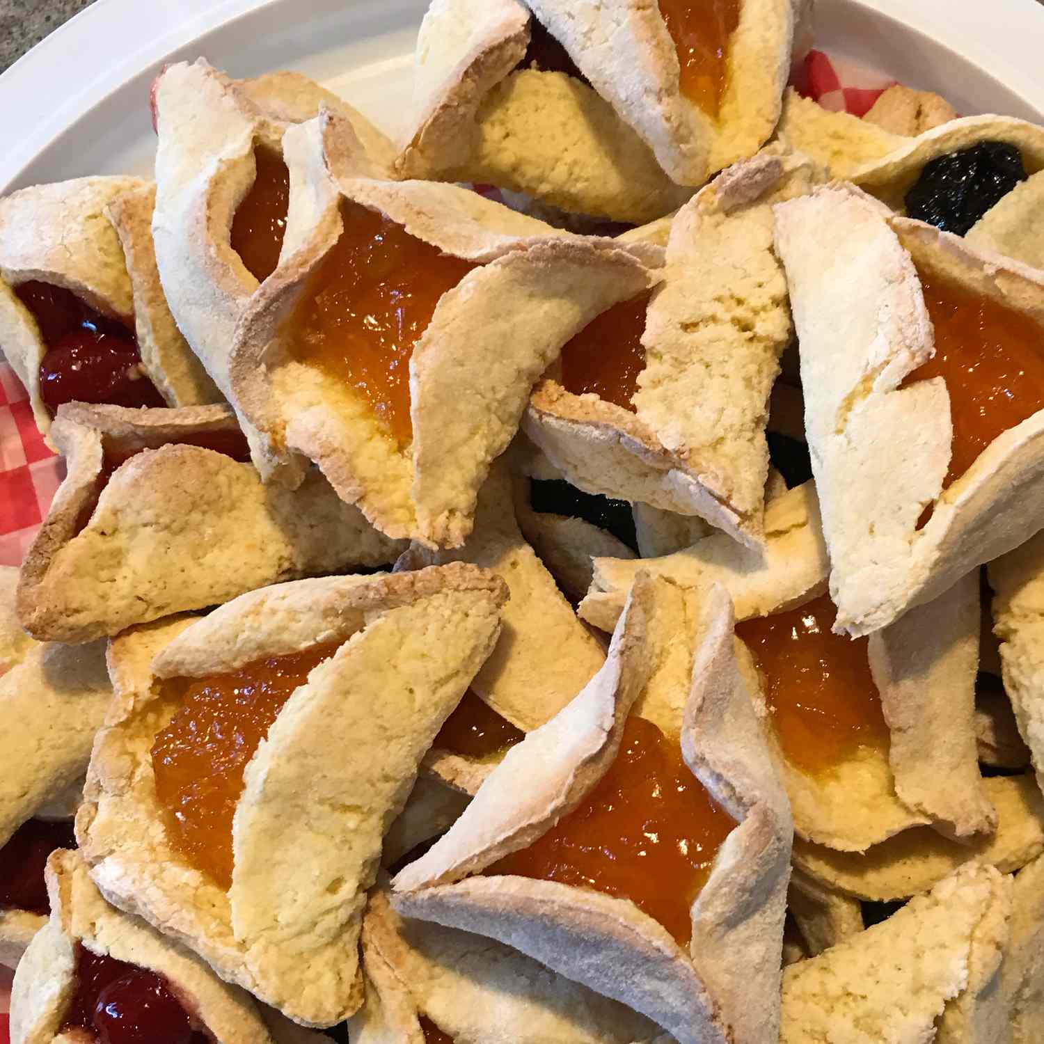 Các bà mẹ làm việc Hamentashen