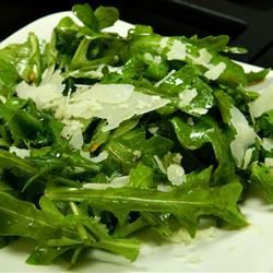 Rocket Wild (Arugula) và Parmesan Salad