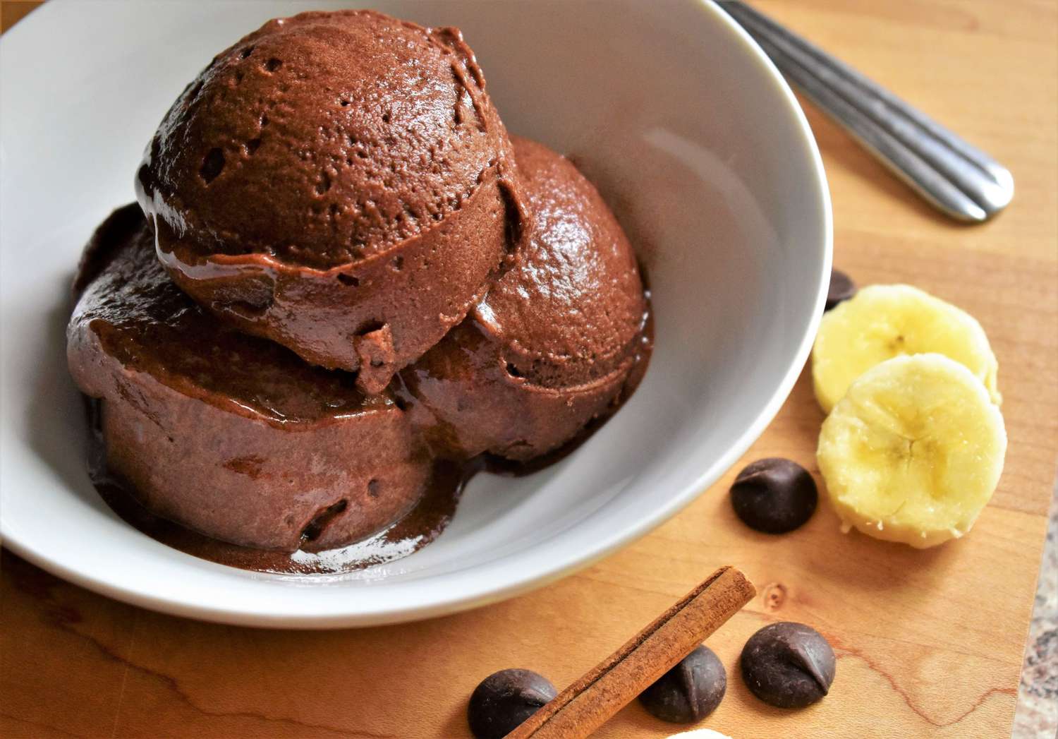 Chuối-Cinnamon Chocolate Sorbet