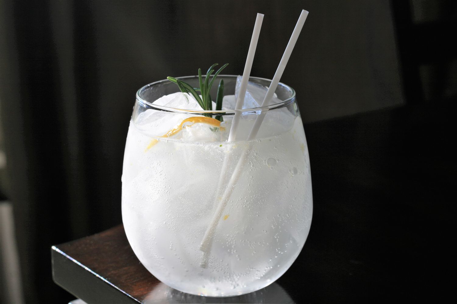 Lemon Gin và thuốc bổ mặn