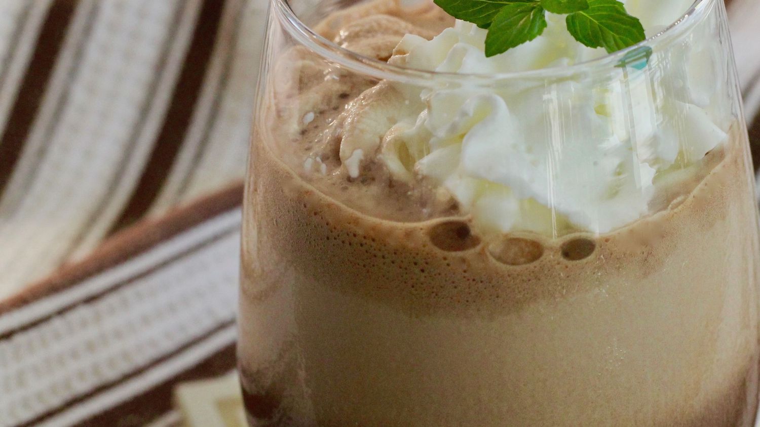 Skinny Chocolate Mocha Shake