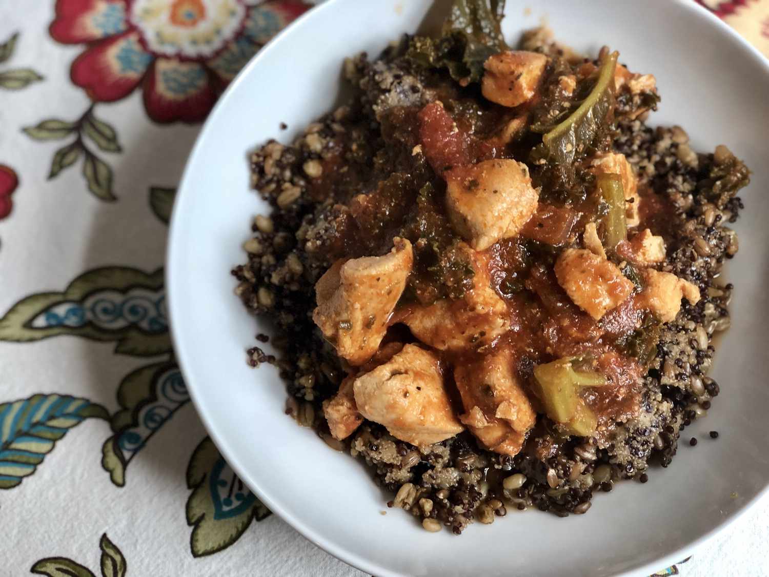 Instant Pot Keto Gà và Kale Stew