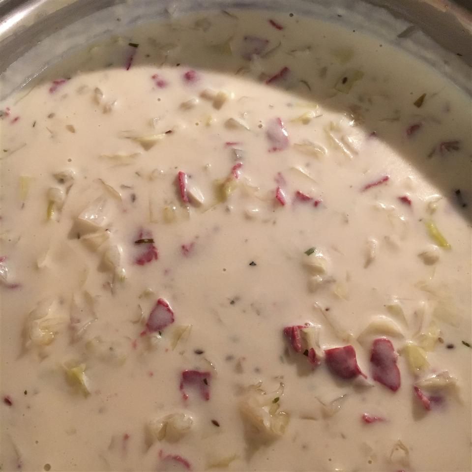 Bắp cải và chowder thịt bò corned