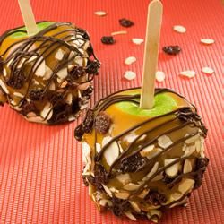 Cherry Almond Caramel Apple bùng nổ