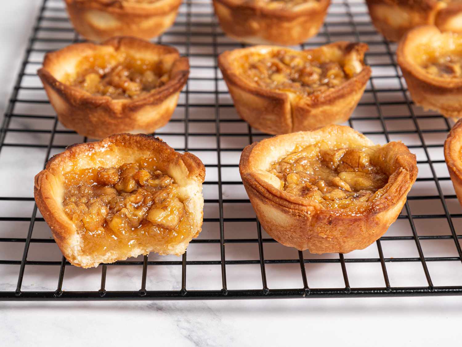 Apple Walnut Bơ Canada Tarts