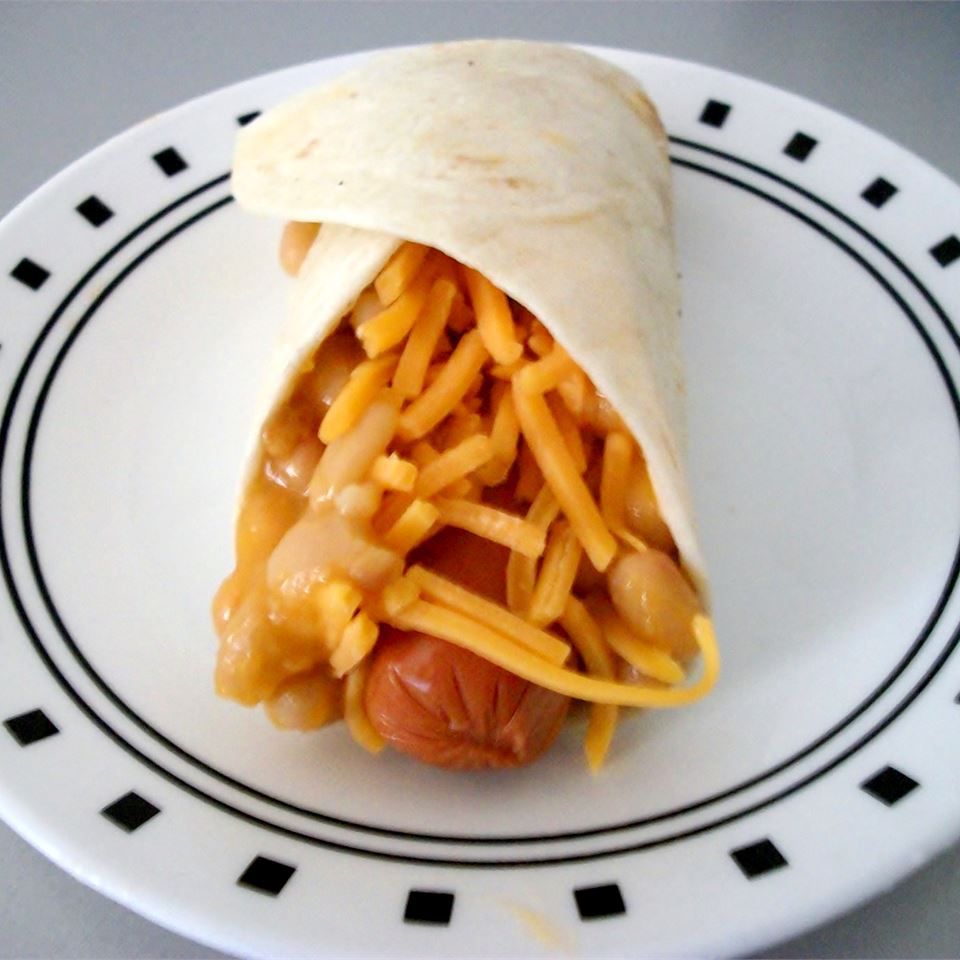 Beanie weenie quesadilla cuộn