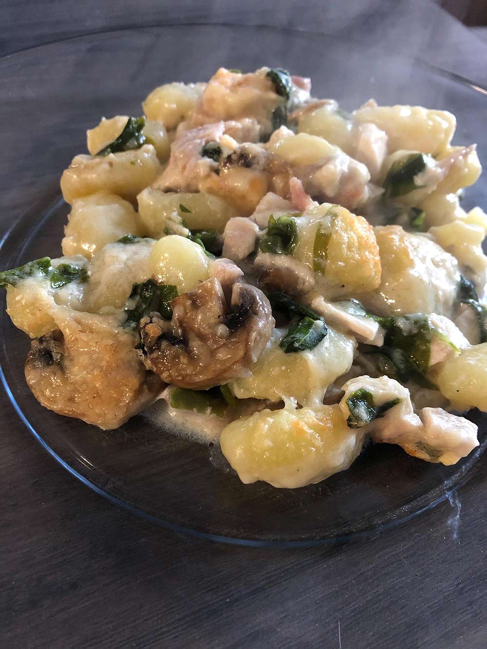 Nấm nướng, rau bina và gà gnocchi