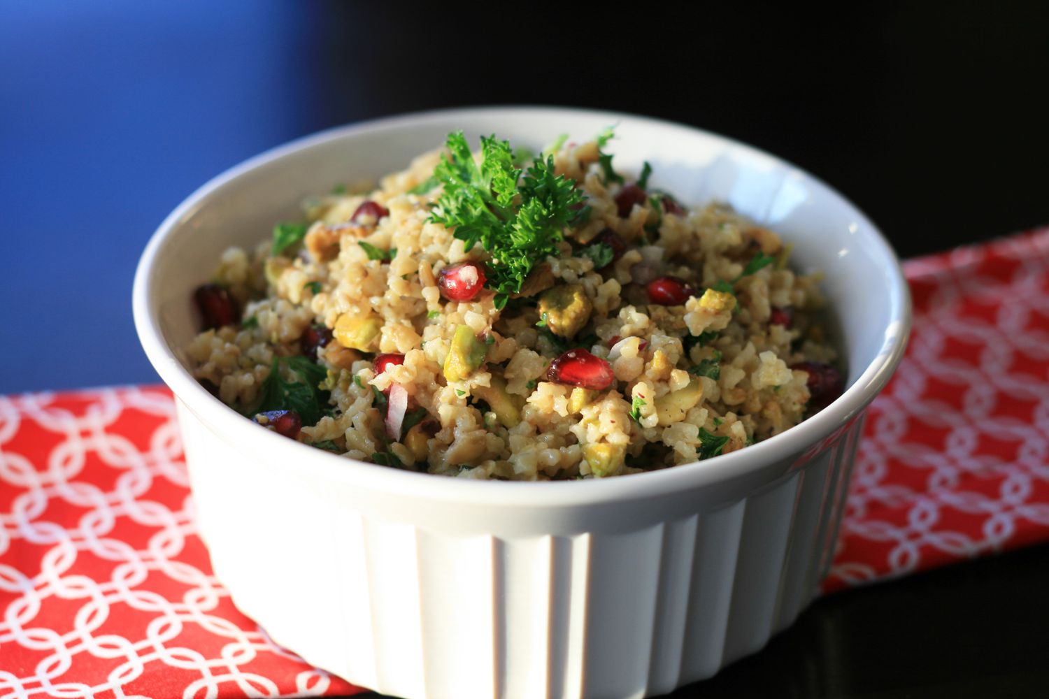 Salad freekeh với nước sốt tahini