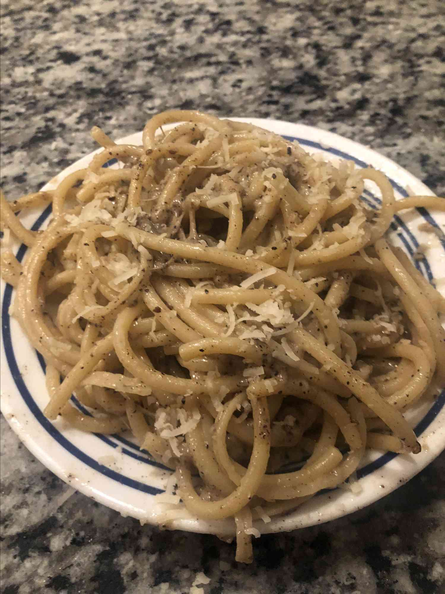 Dễ dàng cacio e pepe