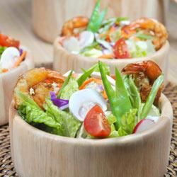 Salad tôm nướng với vừng gừng giấm