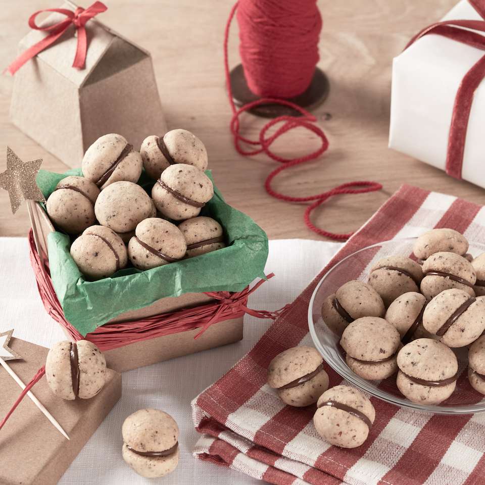 Cookies Hazelnut Ý với Nutella Hazelnut lây lan