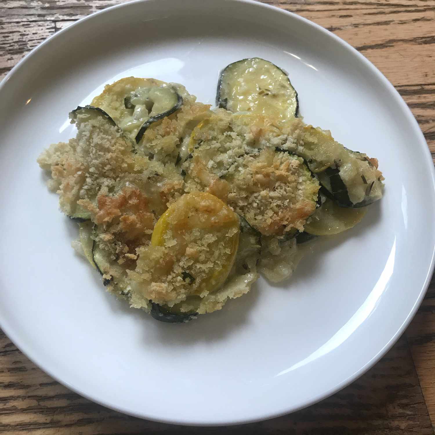 Zucchini gratin cheesy