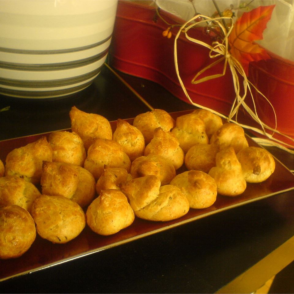 Phô mai Puffs (Gougeres)