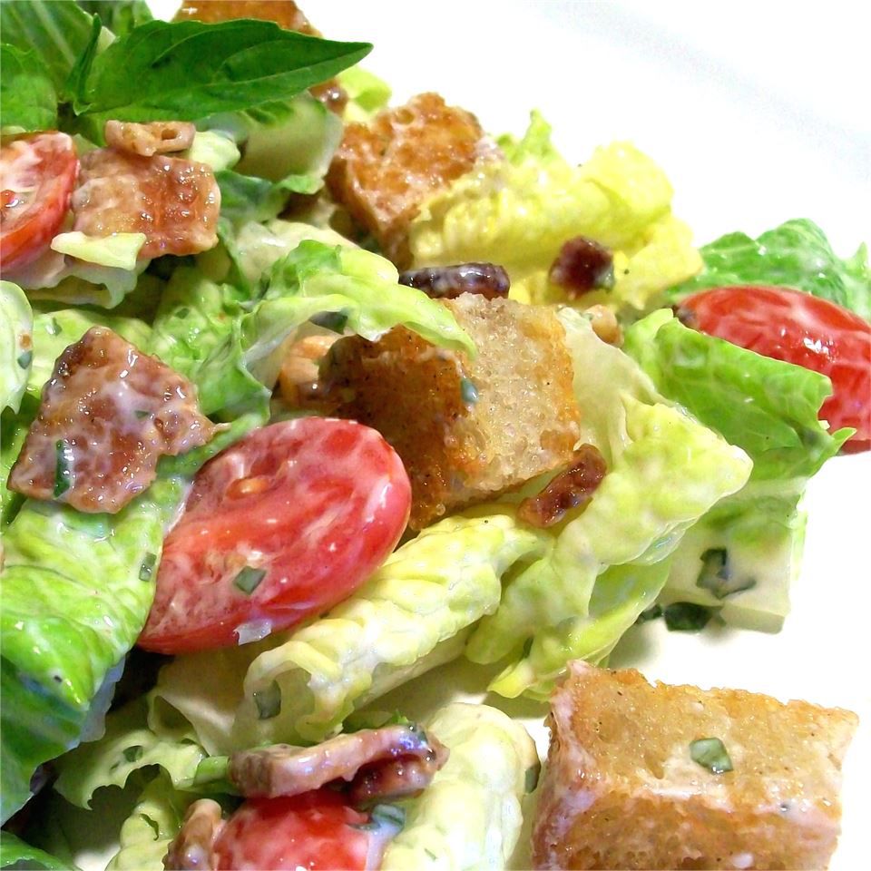 Salad BLT với Basil Mayo thay đồ