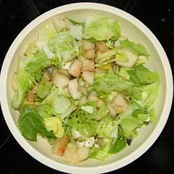 Quả lê, feta và rau diếp salad