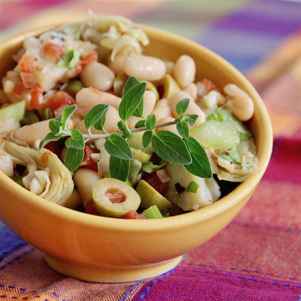 Cannellini Bean và Atisô Salad