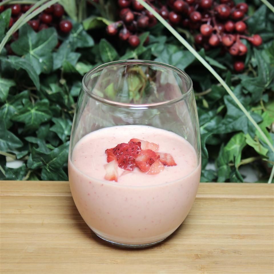 Creamy Strawberry-Pineaple Smoothie