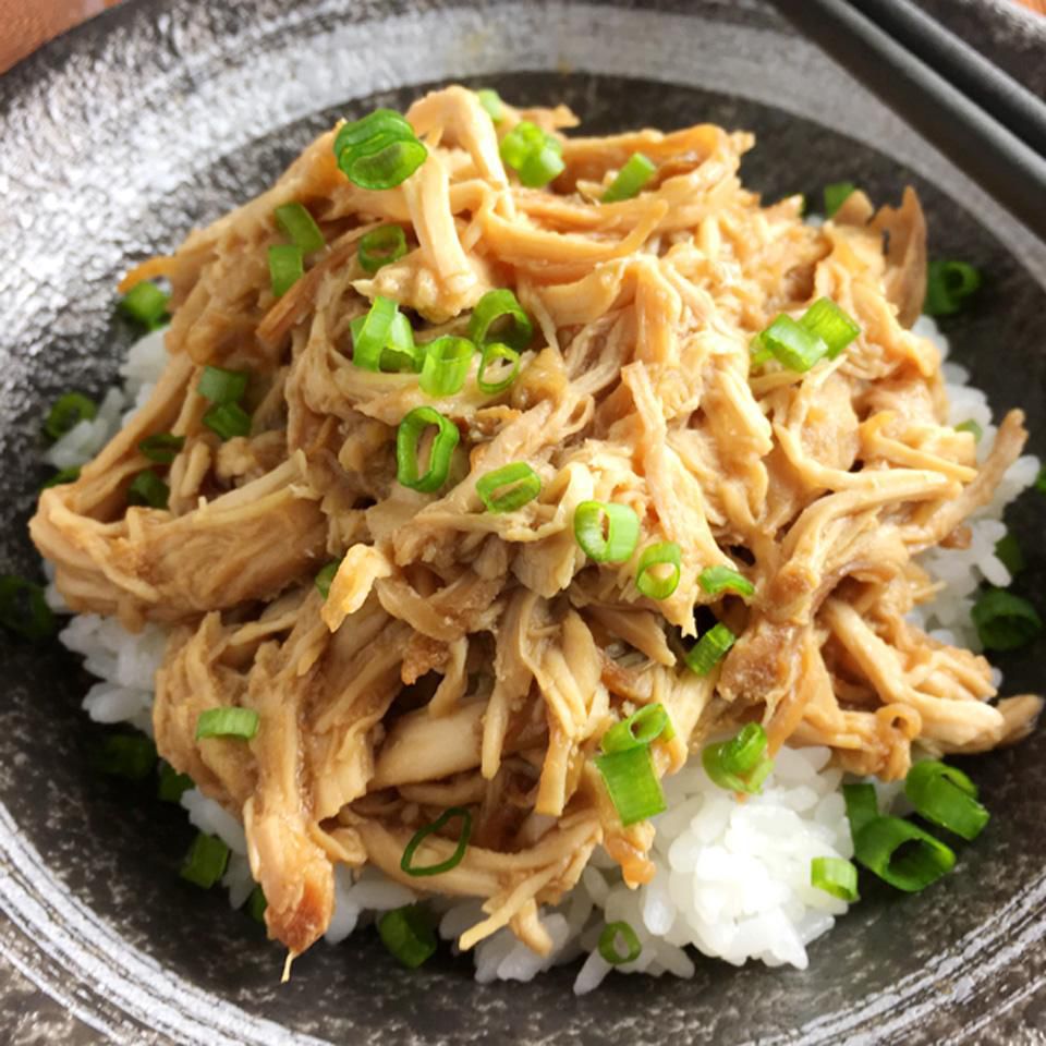 Nồi nấu chậm teriyaki kéo gà