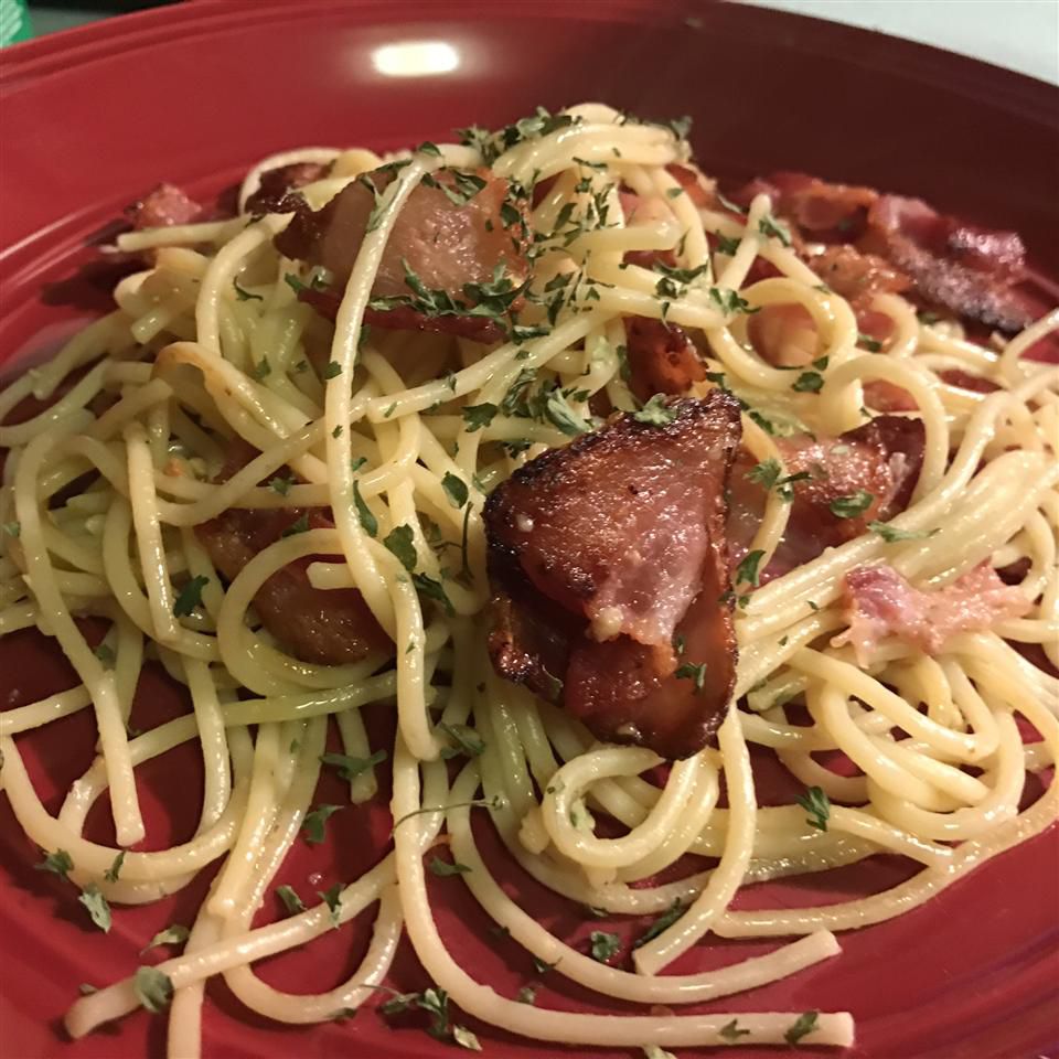 Spaghetti với thịt xông khói