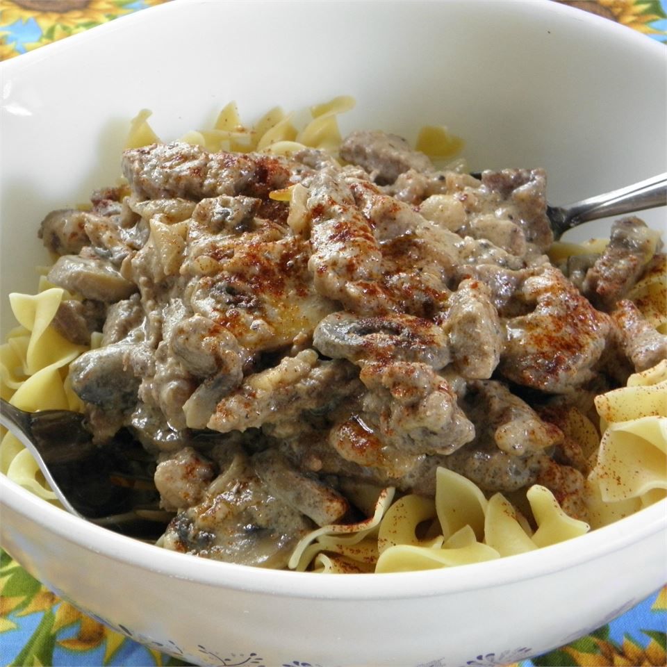 Thịt bò Marlenes Stroganoff