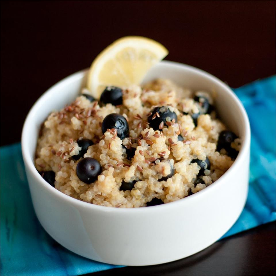 Bữa sáng chanh việt quất quinoa