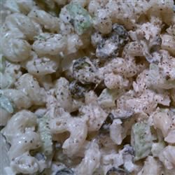 Salad mì ống Cavatappi với cá ngừ và ô liu