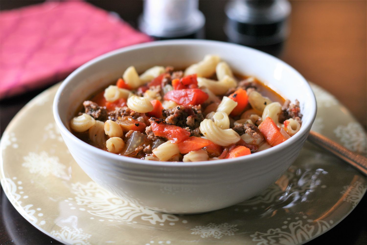 Súp hamburger với macaroni