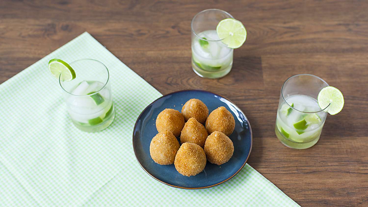 Coxinhas (croquettes gà Brazil)