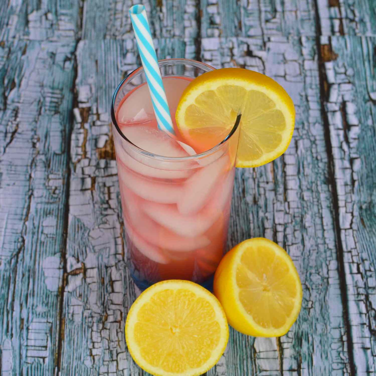 Lemonade màu hồng kiểu cũ