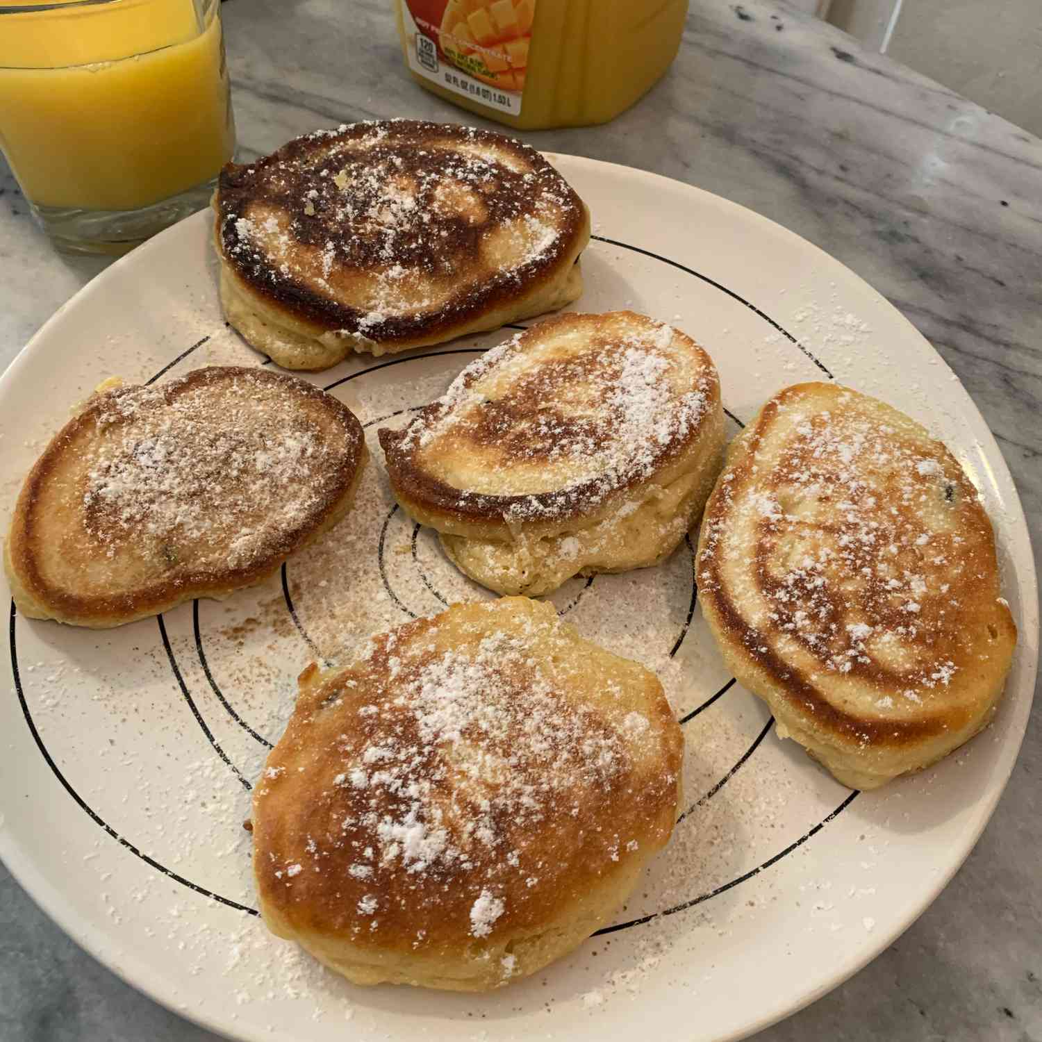 Oladi (bánh kếp kefir Nga)